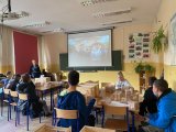 uczniowie w trakcie warsztatów ZT III